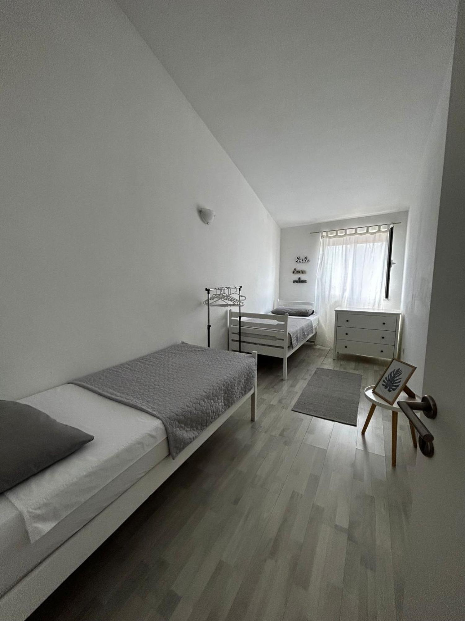 Apartments Petrovic Pirovac Eksteriør billede