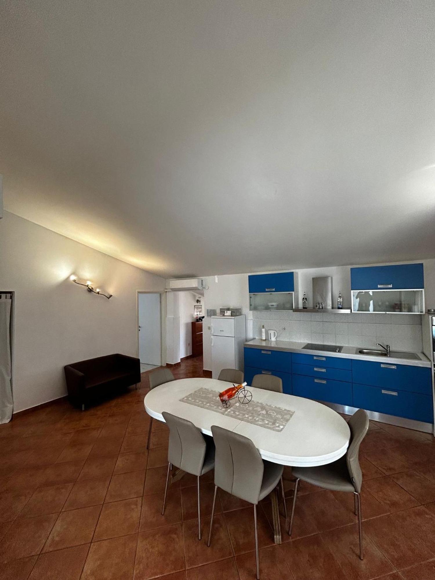 Apartments Petrovic Pirovac Eksteriør billede