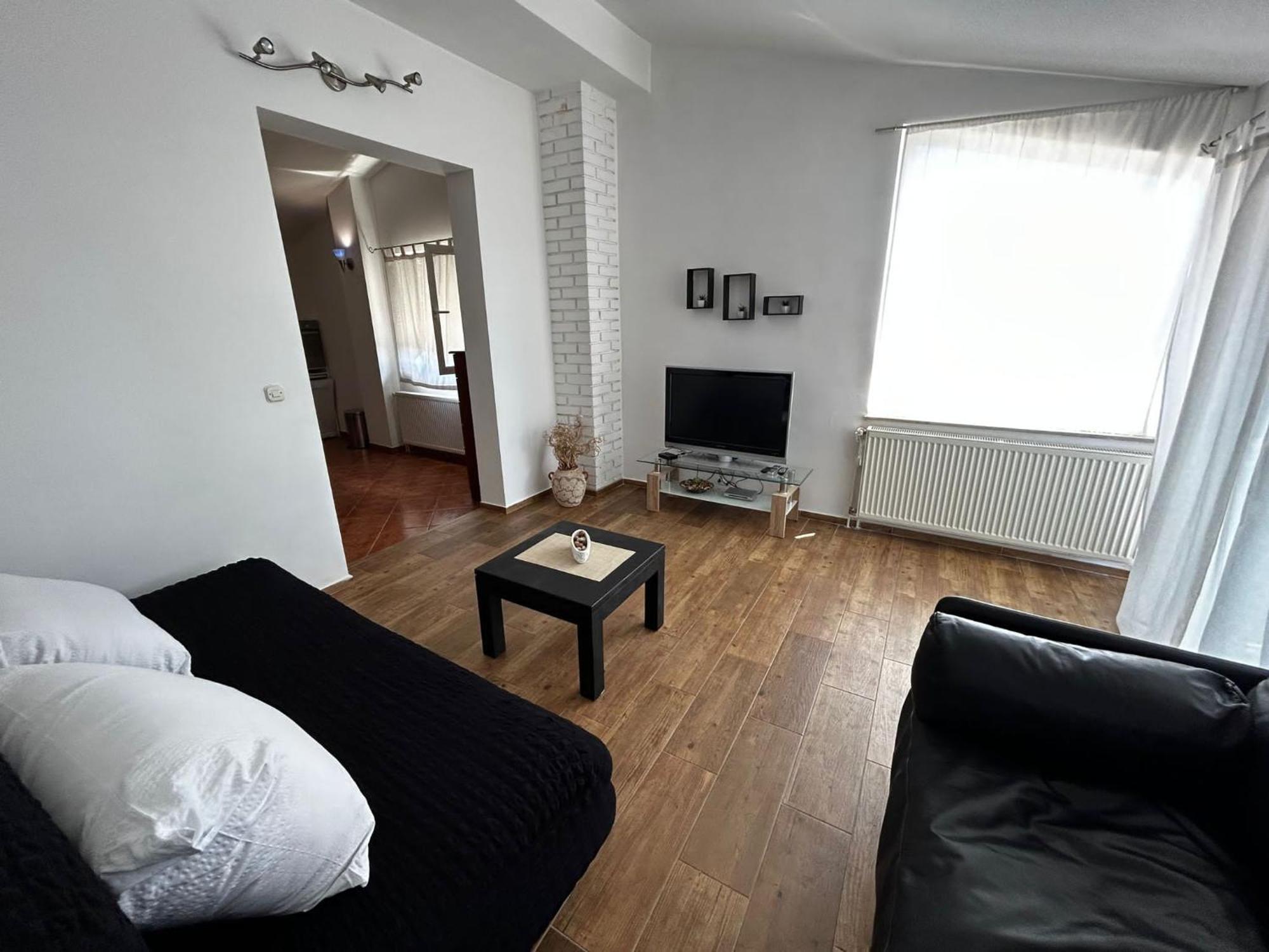 Apartments Petrovic Pirovac Eksteriør billede