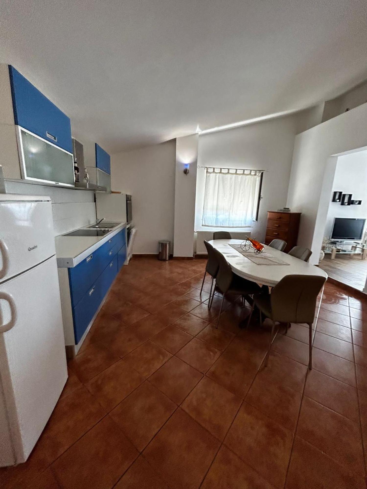 Apartments Petrovic Pirovac Eksteriør billede