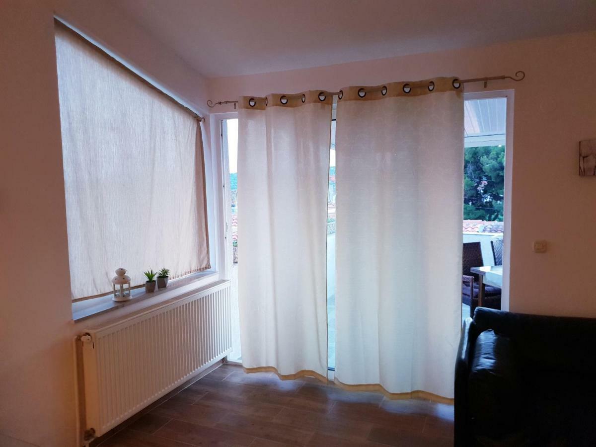 Apartments Petrovic Pirovac Eksteriør billede